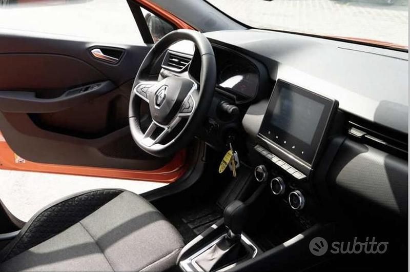 Usata Renault Clio V 91 CV (66 kW) 2023 Utilitaria