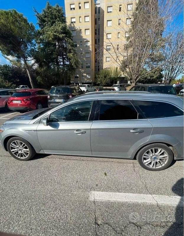 Usata Ford Mondeo 140 CV (102 kW) 2014 Grigio Station wagon