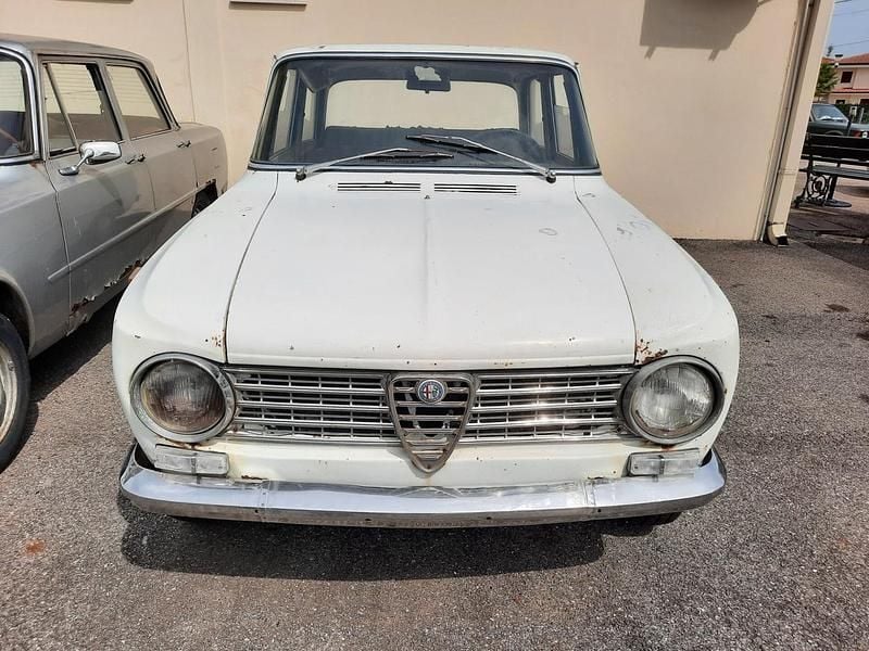 Usata Alfa Romeo Giulia 1300 Ti 81 CV (59 kW) 1966 Bianco Berlina