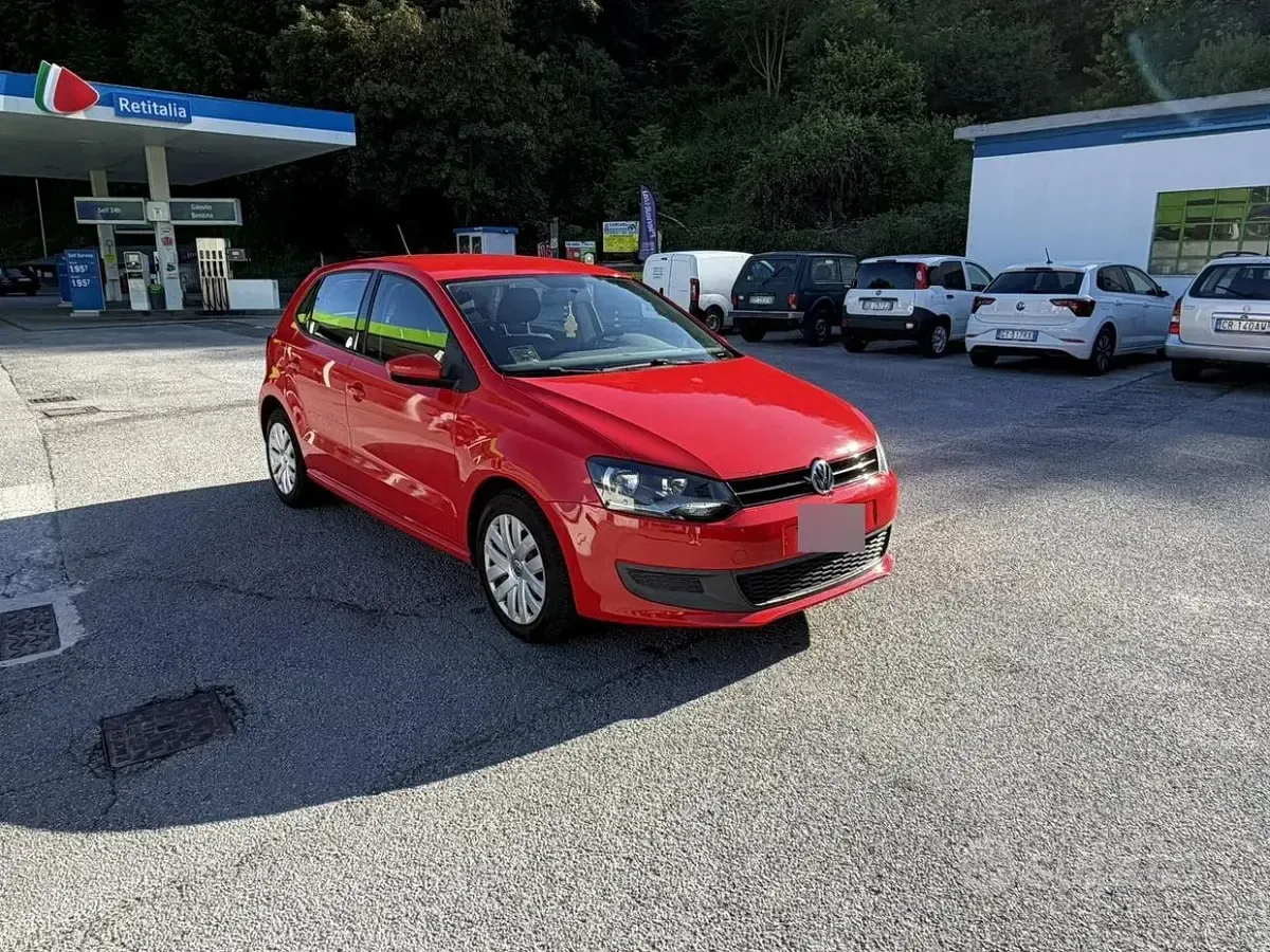 Usata VW Polo Trendline 75 CV (55 kW) 2012 Rosso Utilitaria