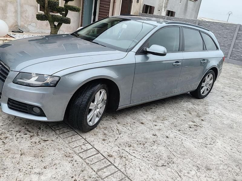 Usata Audi A4 143 CV (105 kW) 2011 Grigio Station wagon