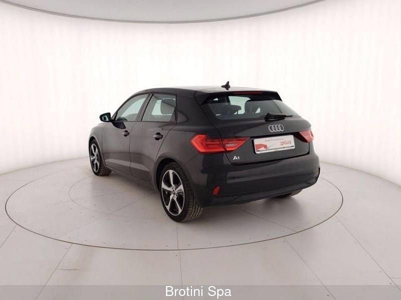 Usata Audi A1 Sportback S-Line 110 CV (80 kW) 2023 Nero metallizzato Utilitaria