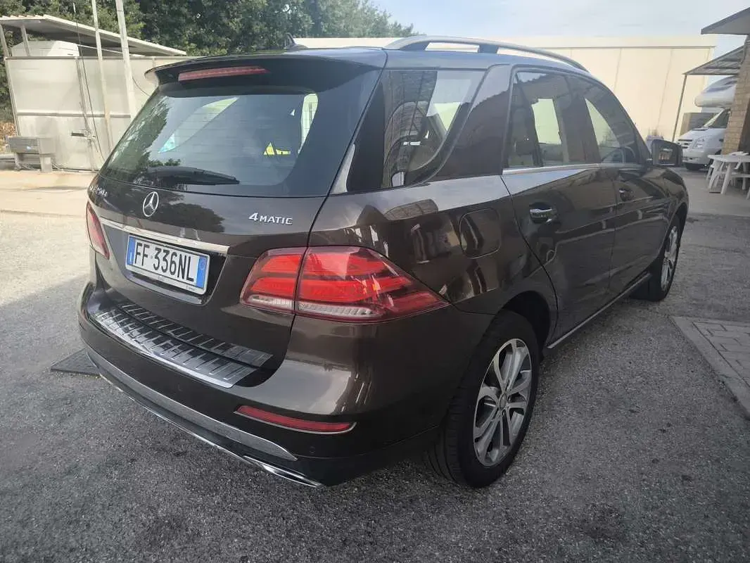Usata Mercedes GLE250 Executive 204 CV (150 kW) 2016 SUV