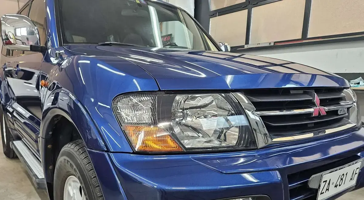 Usata Mitsubishi Pajero 203 CV (149 kW) 2000 Blu/azzurro SUV