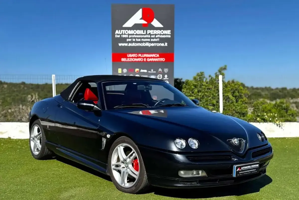 Usata Alfa Romeo Spider 218 CV (160 kW) 2003 Nero Cabrio