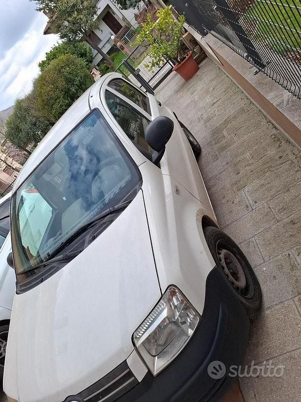 Usata Fiat Panda 69 CV (50 kW) 2010 Bianco Utilitaria