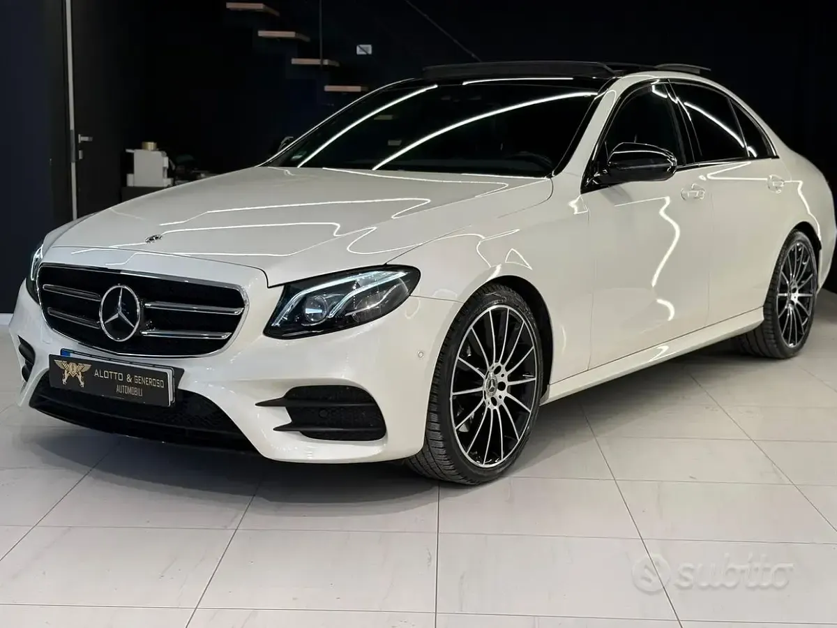 Usata Mercedes E300 Premium 245 CV (180 kW) 2019 Bianco Berlina