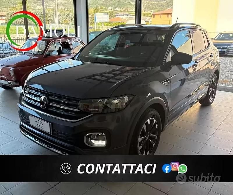 Usata VW T-Cross R-line 110 CV (80 kW) 2023 Grigio SUV