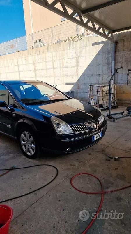 Usata Renault Vel Satis 241 CV (177 kW) 2003 Blu Utilitaria