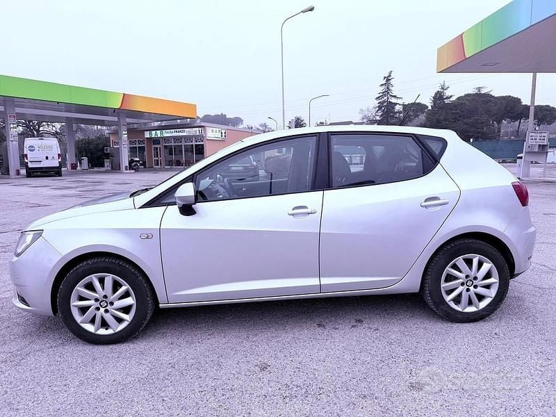 Usata Seat Ibiza FR 105 CV (77 kW) 2014 Grigio Berlina