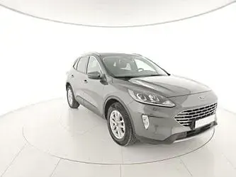 Usado Ford Kuga Titanium 120 CV (88 kW) 2024 Plateado SUV