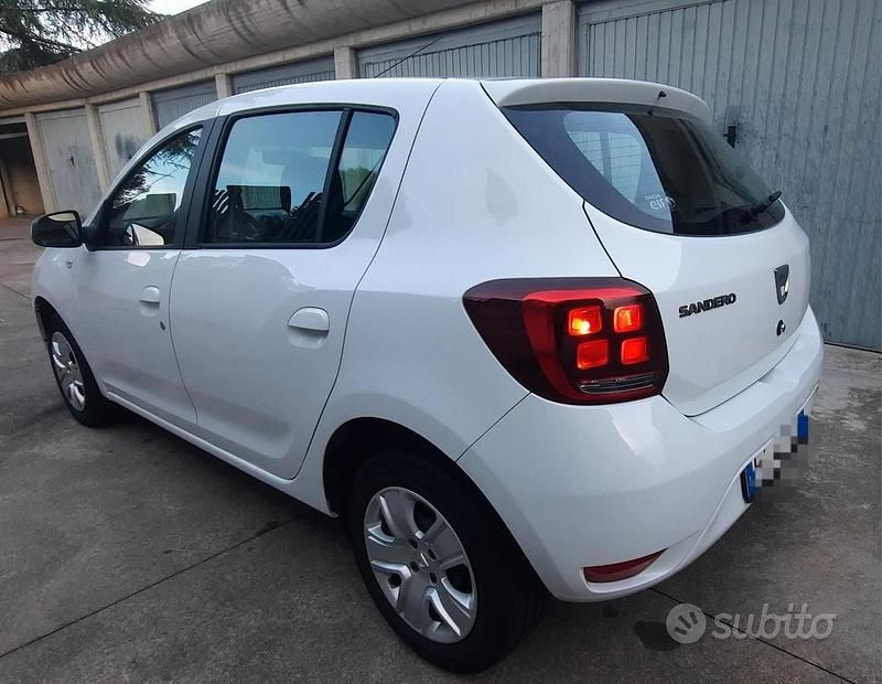 Usata Dacia Sandero 75 CV (55 kW) 2018 Bianco Berlina