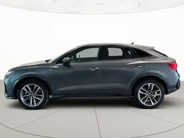 Usata Audi Q3 Sportback S-Line 193 CV (141 kW) 2025 Grigio daytona perlato SUV