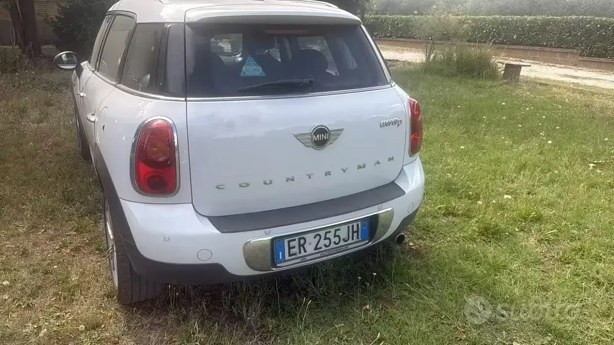 Usata Mini Countryman 111 CV (81 kW) 2013 Bianco SUV
