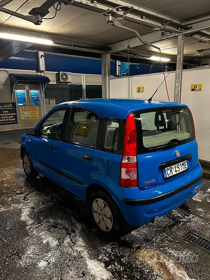 Usata Fiat Panda 54 CV (39 kW) 2004 Bluazzurro Utilitaria