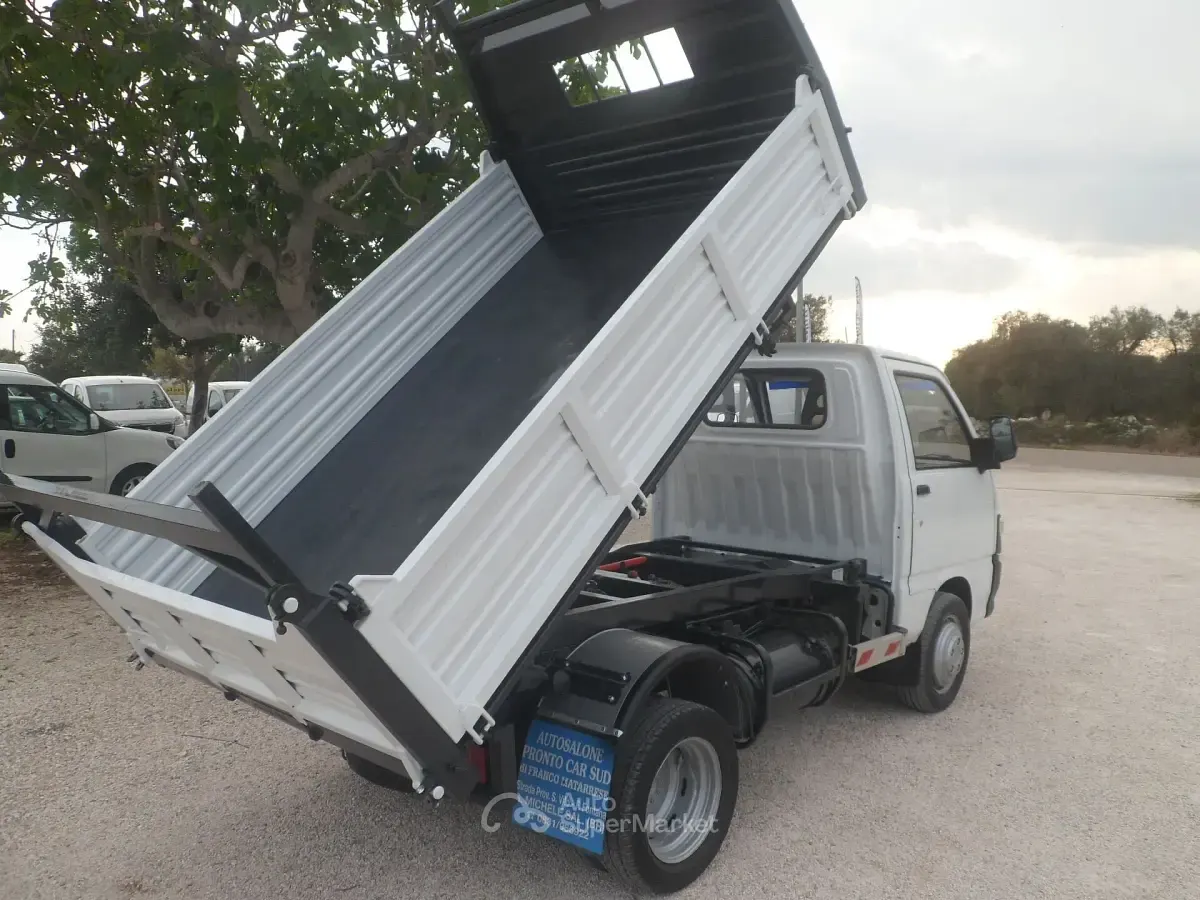 Usata Piaggio Porter 83 CV (61 kW) 2011 Bianco Furgone