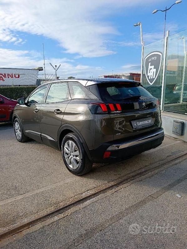 Usata Peugeot 3008 Active 131 CV (96 kW) 2020 Antracite SUV