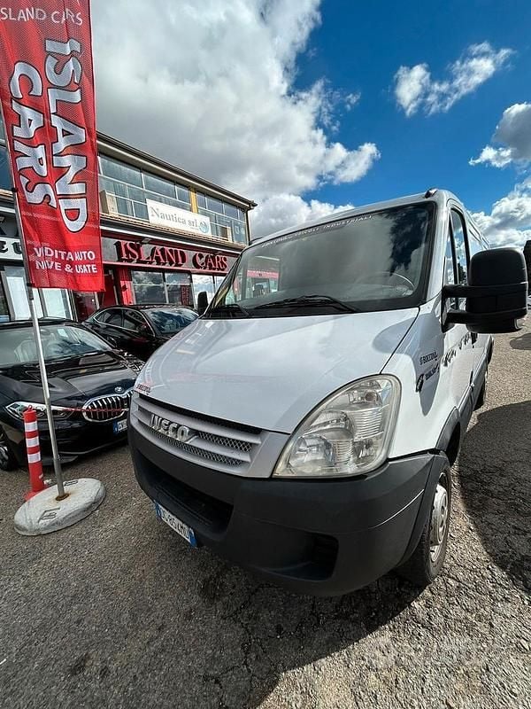 Usata Iveco Daily 100 CV (73 kW) 2008 Bianco