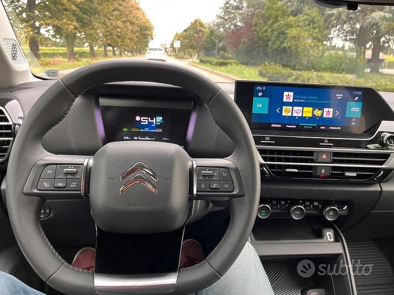 Usata Citroën e-C4 Feel 100 kW (136 CV) 2022 Grigio Coupé