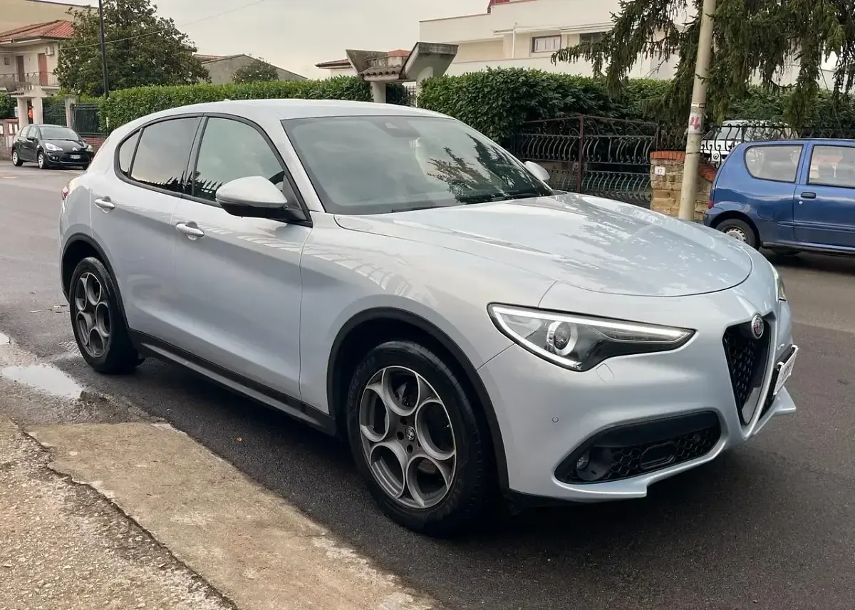 Usata Alfa Romeo Stelvio Sprint 190 CV (139 kW) 2023 Grigio SUV