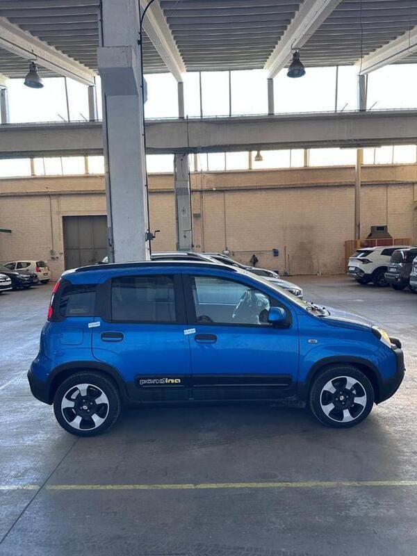 Usata Fiat Panda S 70 CV (51 kW) 2024 Azzurro metallizzato Utilitaria