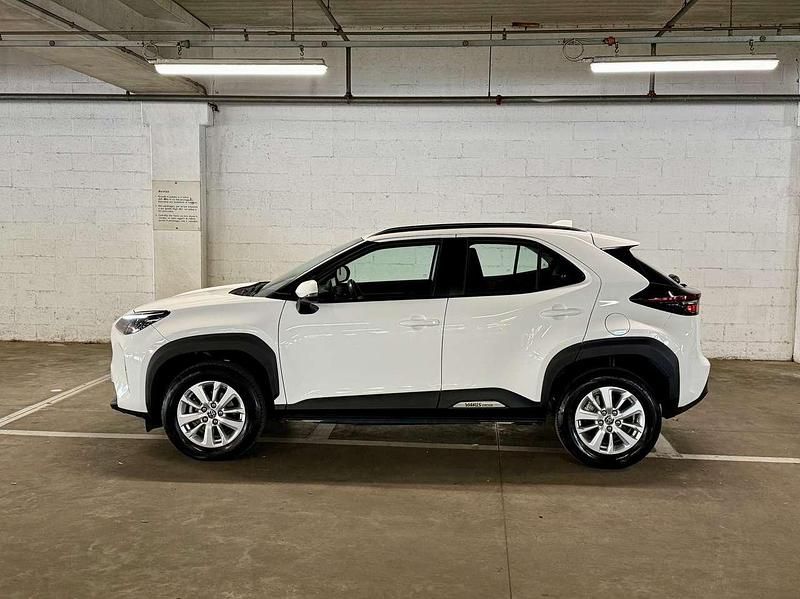 Usata Toyota Yaris Cross Active 92 CV (67 kW) 2023 Bianco pastello SUV