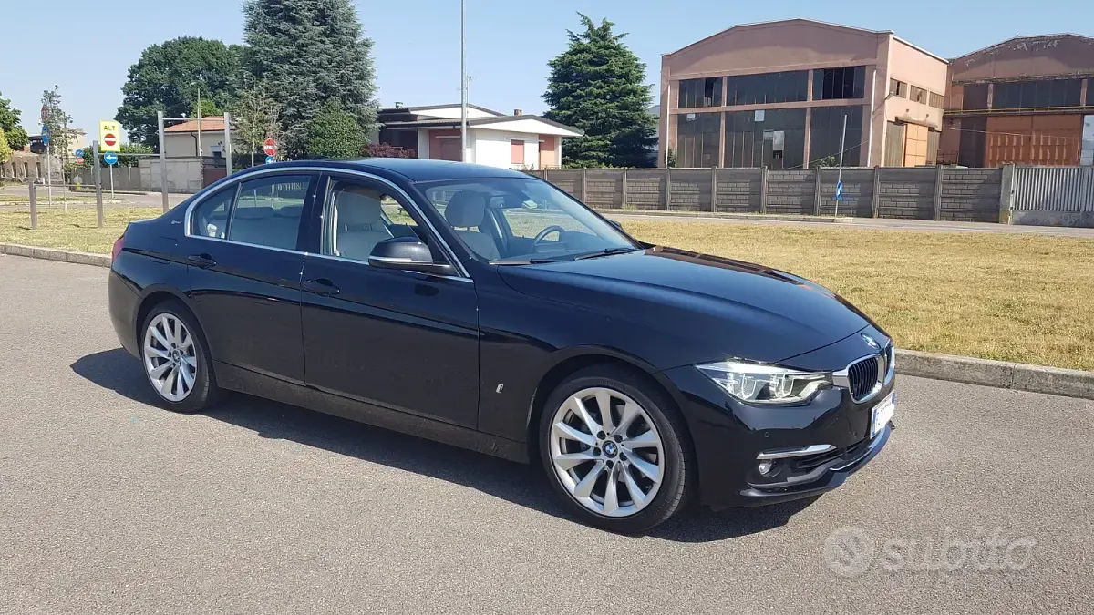 Usata BMW 330 184 CV (135 kW) 2017 Nero Berlina