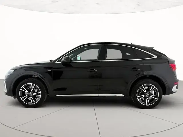 Usata Audi Q5 Sportback S-Line 204 CV (150 kW) 2024 Nero mito metallizzato SUV