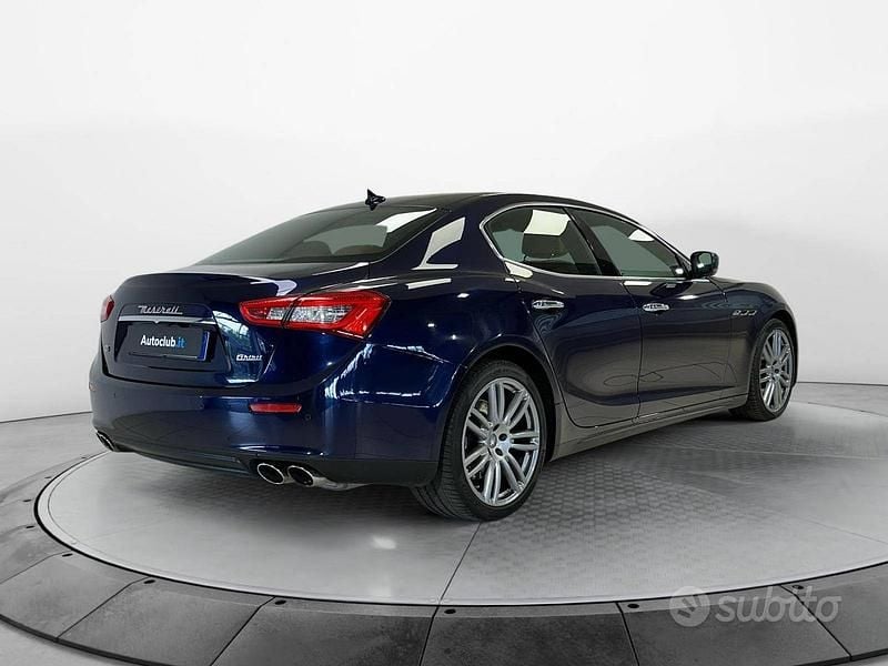 Usata Maserati Ghibli 410 CV (301 kW) 2016 Blu Berlina