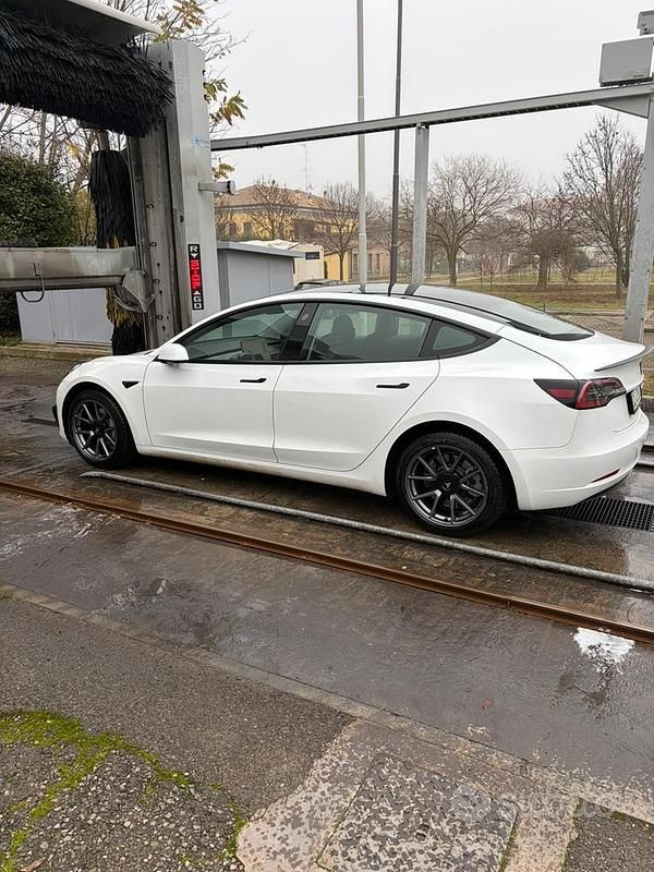 Usata Tesla Model 3 2022 Bianco Berlina
