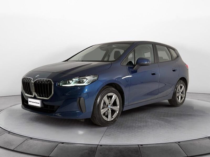 Phytonic blue / metallizzato Usata 2023 BMW 218 Active Tourer Comfort Edition Monovolume | 23.900 € (Buon prezzo) - Immagine 1/4