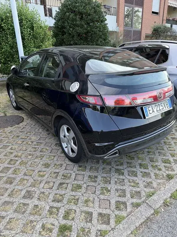 Usata Honda Civic Elegance 99 CV (72 kW) 2009 Berlina