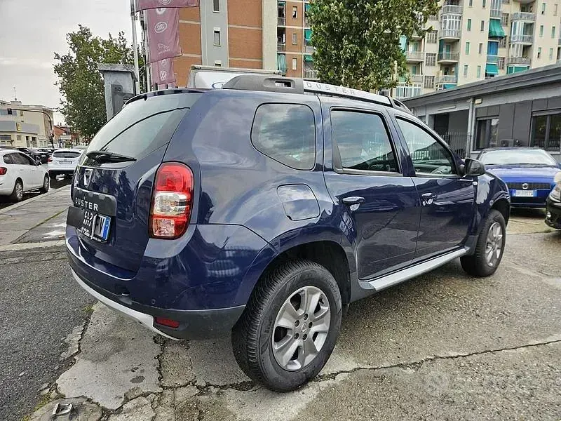 Usata Dacia Duster Lauréate 110 CV (80 kW) 2016 Bluazzurro SUV