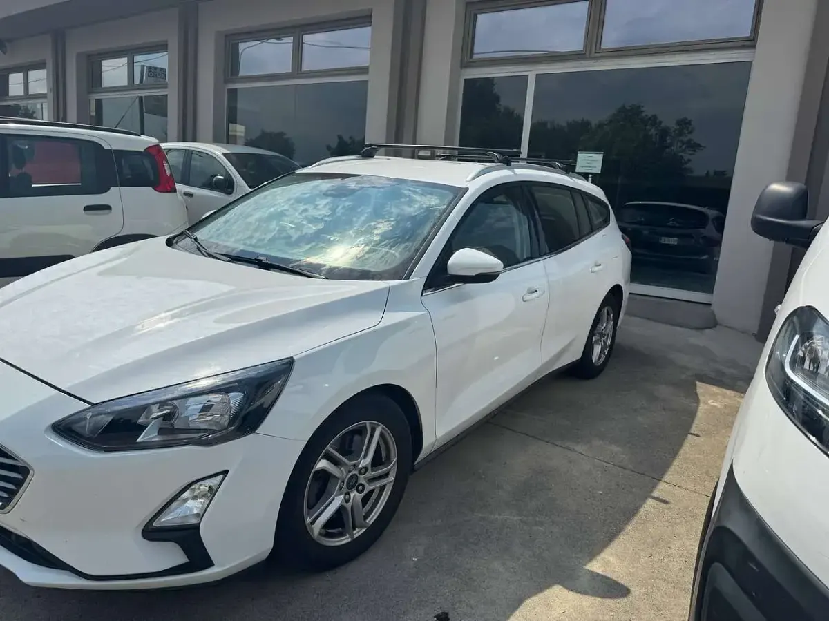 Usata Ford Focus 120 CV (88 kW) 2021 Bianco Station wagon