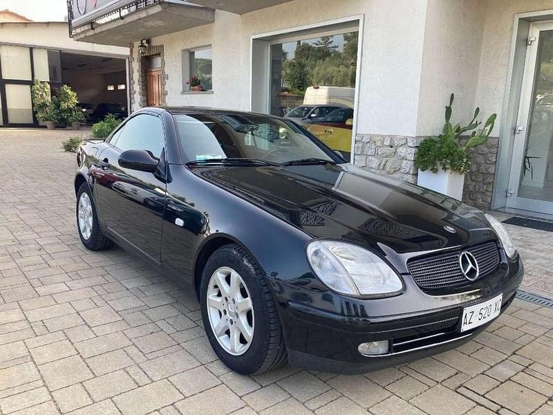 Usata Mercedes SLK200 136 CV (100 kW) 1998 Nero Cabrio