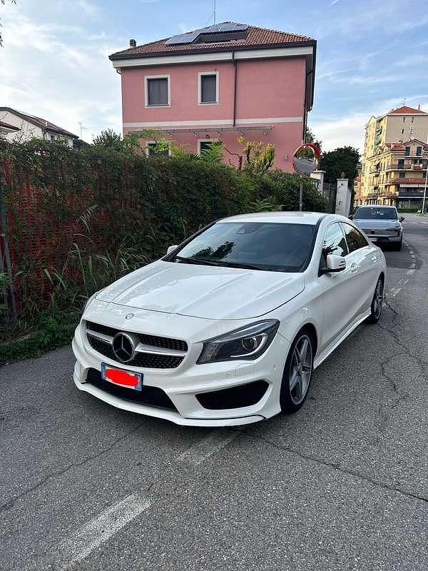 Usata Mercedes CLA200 Business 136 CV (100 kW) 2017 Berlina