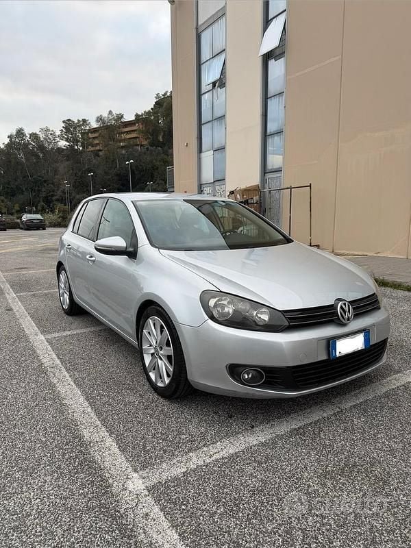 Usata VW Golf VI Highline 122 CV (89 kW) 2009 Grigio Utilitaria