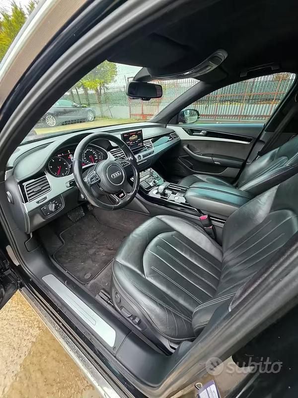 Usata Audi A8 250 CV (183 kW) 2012 Blu Berlina