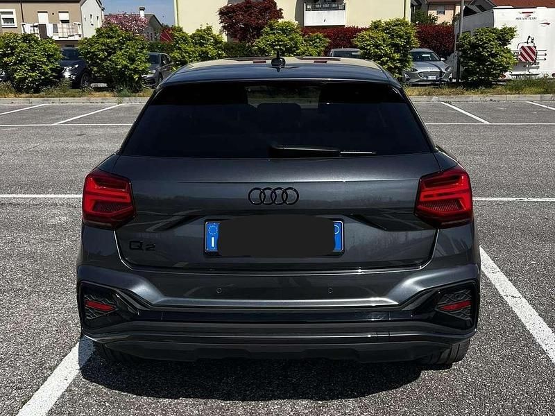 Usata Audi Q2 Ambiente 116 CV (85 kW) 2023 Grigio SUV