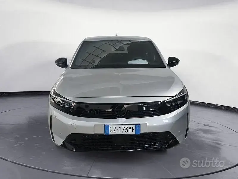 Usata Opel Corsa 101 CV (74 kW) 2025 Grigio Utilitaria