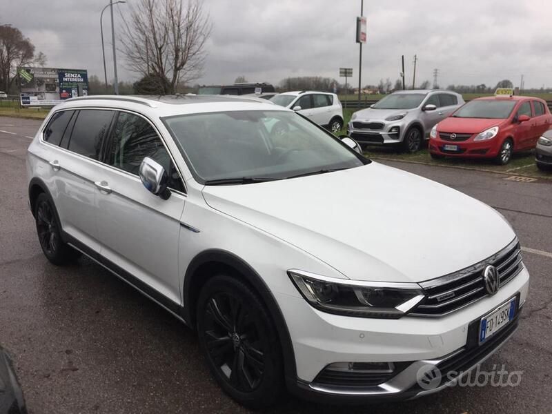 Usata VW Passat 190 CV (139 kW) 2016 Bianco Station wagon
