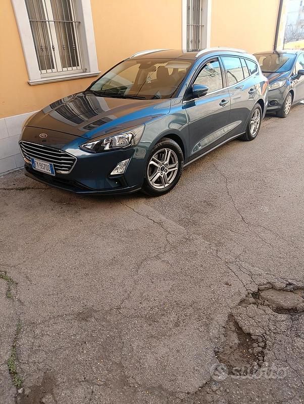 Usata Ford Focus Active 120 CV (88 kW) 2019 Blu Station wagon