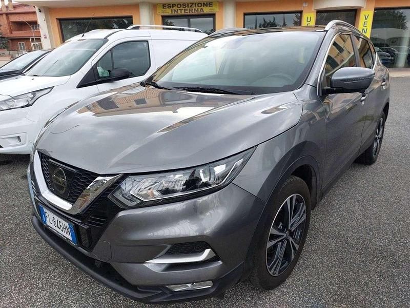Grigio Usata 2017 Nissan Qashqai SUV | 12.900 € (Buon prezzo) - Immagine 1/4