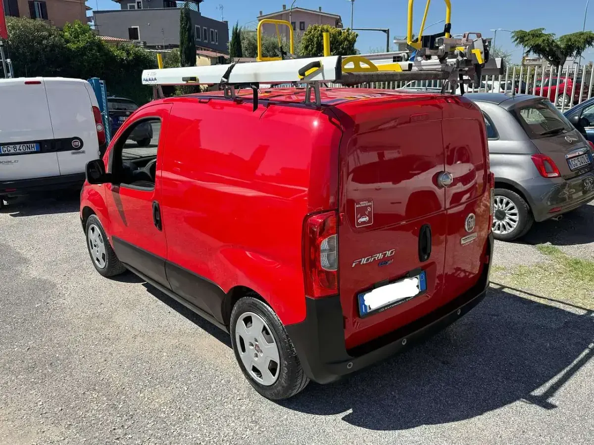 Usata Fiat Fiorino 95 CV (69 kW) 2017 Rosso Monovolume