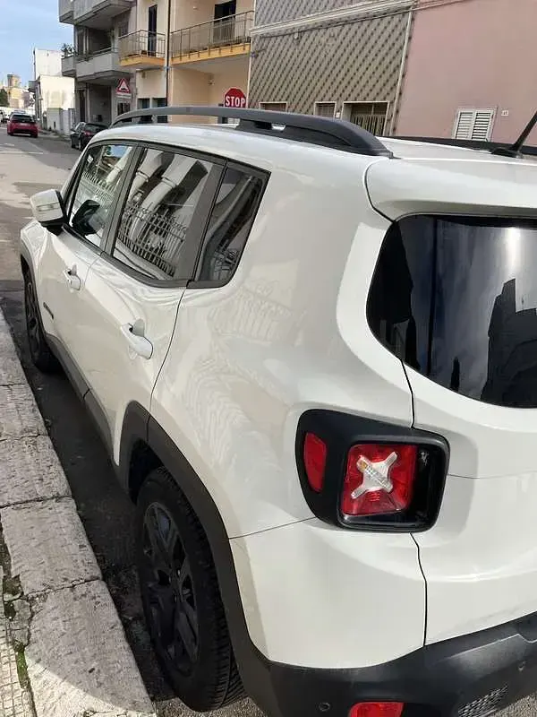 Usata Jeep Renegade 120 CV (88 kW) 2016 Bianco SUV