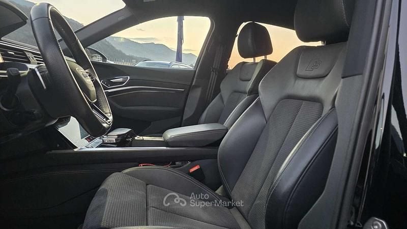 Usata Audi e-tron S-Line 158 kW (215 CV) 2022 Nero SUV