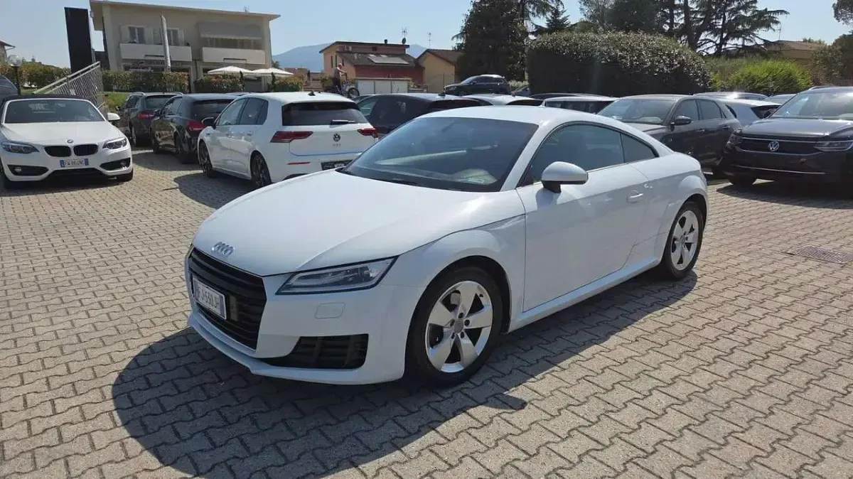 Usata Audi TT Ambiente 184 CV (135 kW) 2016 Bianco Coupé