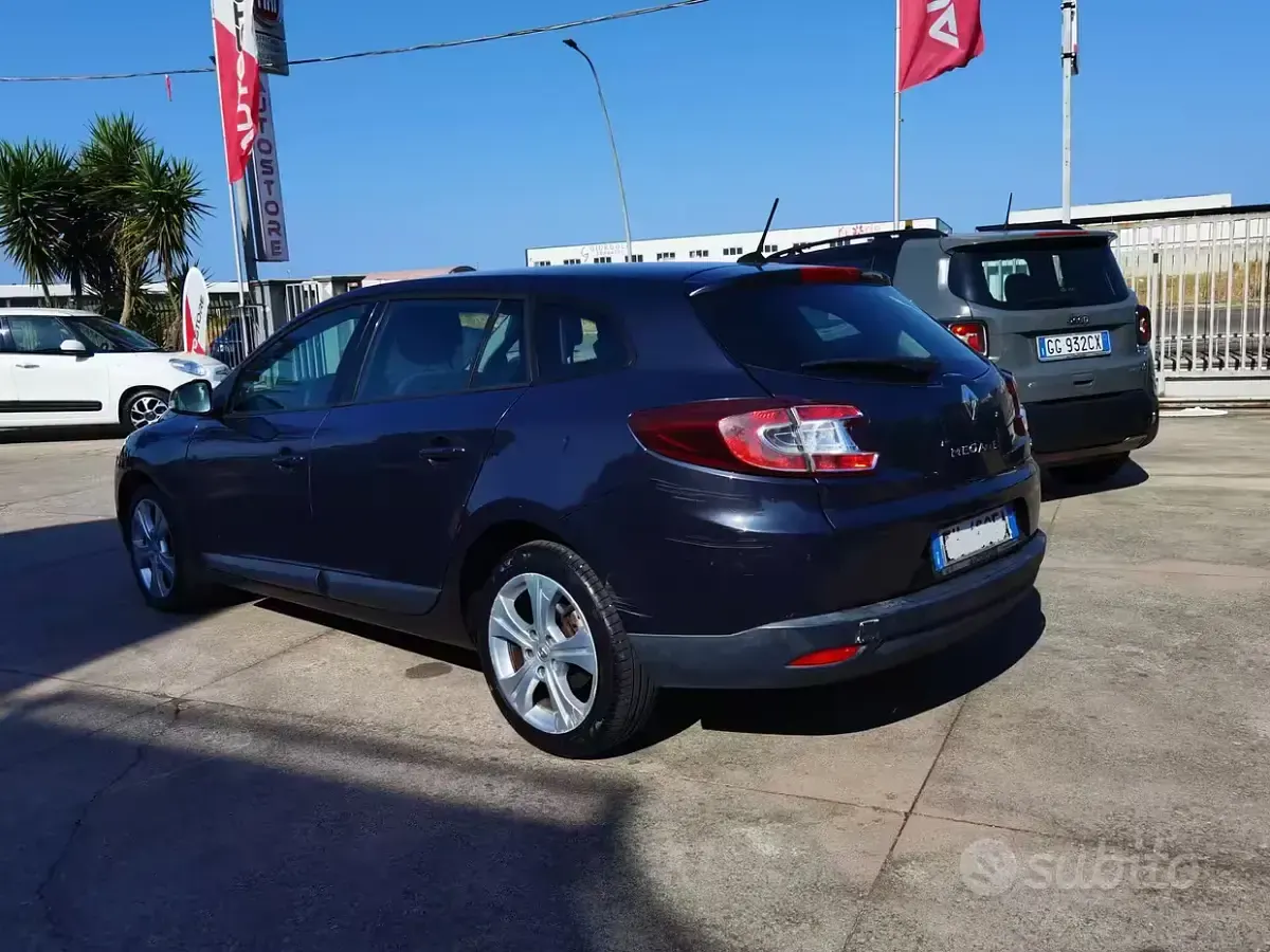 Usata Renault Mégane GrandTour 110 CV (80 kW) 2011 Blu Station wagon