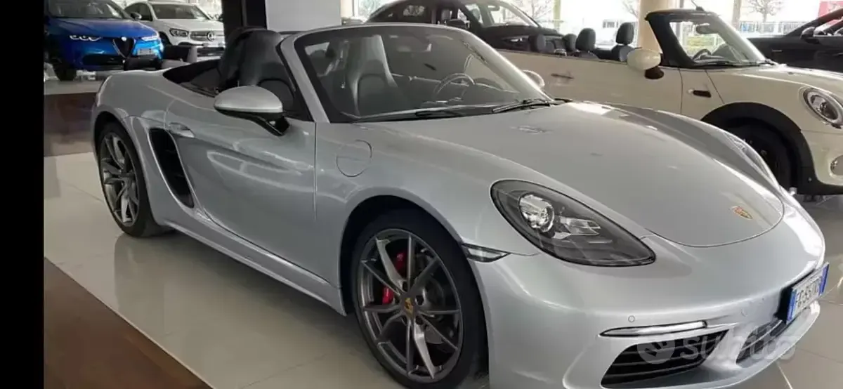 Usata Porsche 718 300 CV (220 kW) 2017 Grigio Cabrio