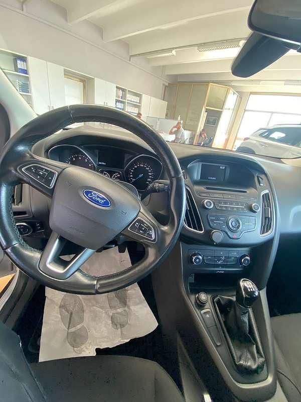 Usata Ford Focus S 101 CV (74 kW) 2015 Berlina